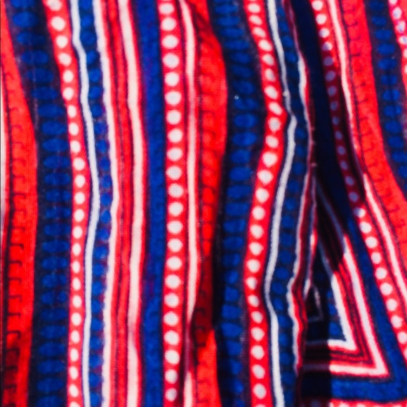 Scarfs or wraps - Picture 4 of 6